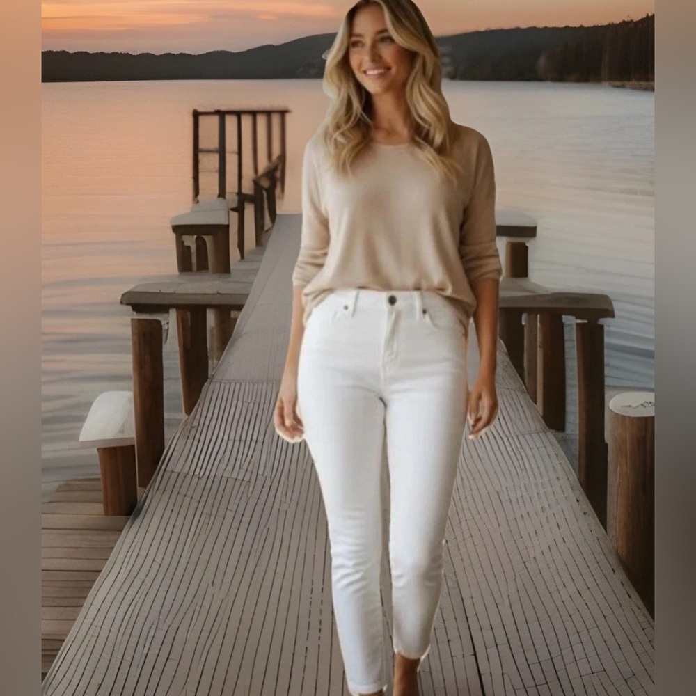 NWOT PAIGE Made In USA Jeans Women 27 30x27” Kylie Crop Optic White Straight Leg